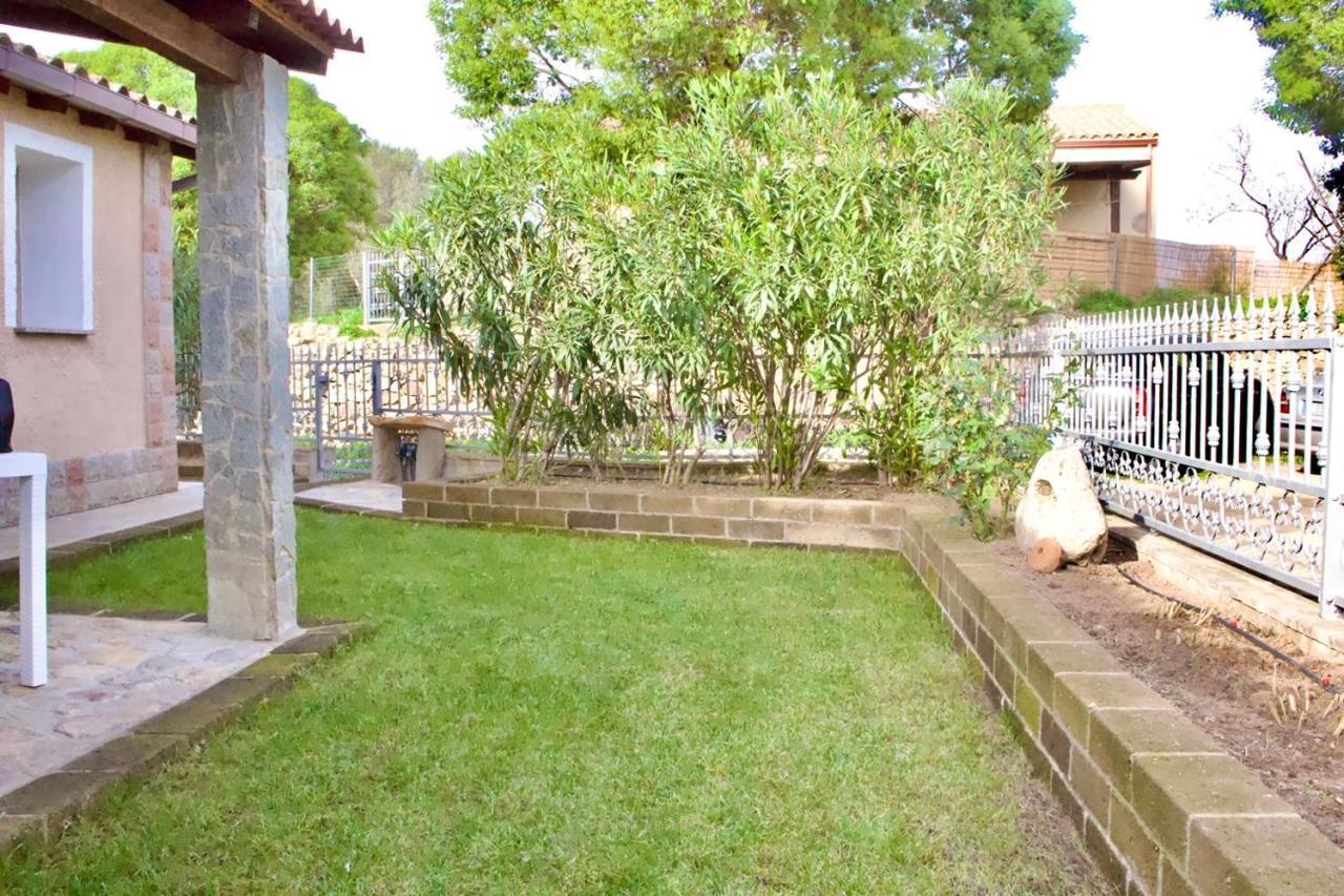 Domu Virginia Bed & Breakfast Castiadas Dış mekan fotoğraf