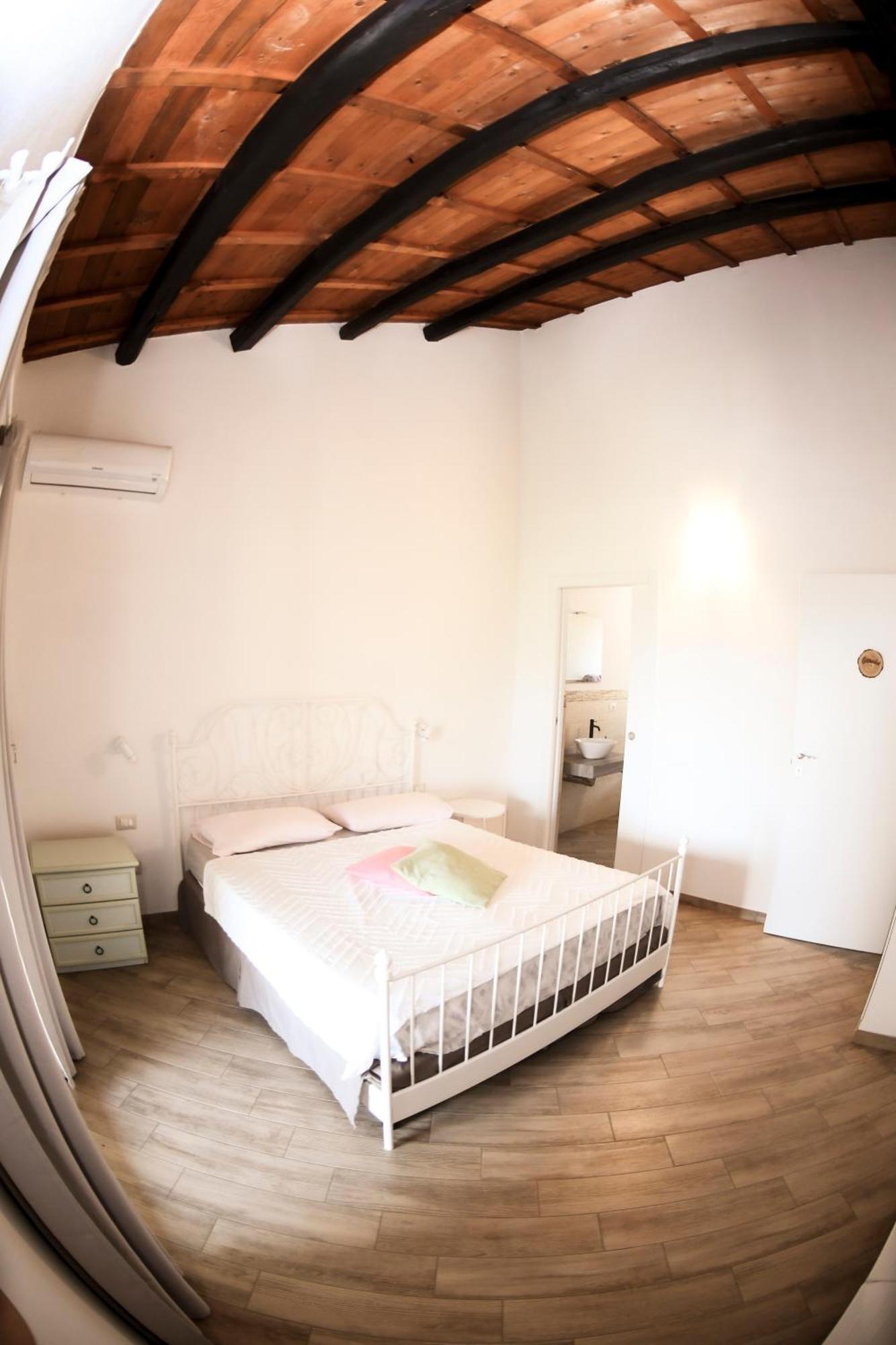 Domu Virginia Bed & Breakfast Castiadas Dış mekan fotoğraf